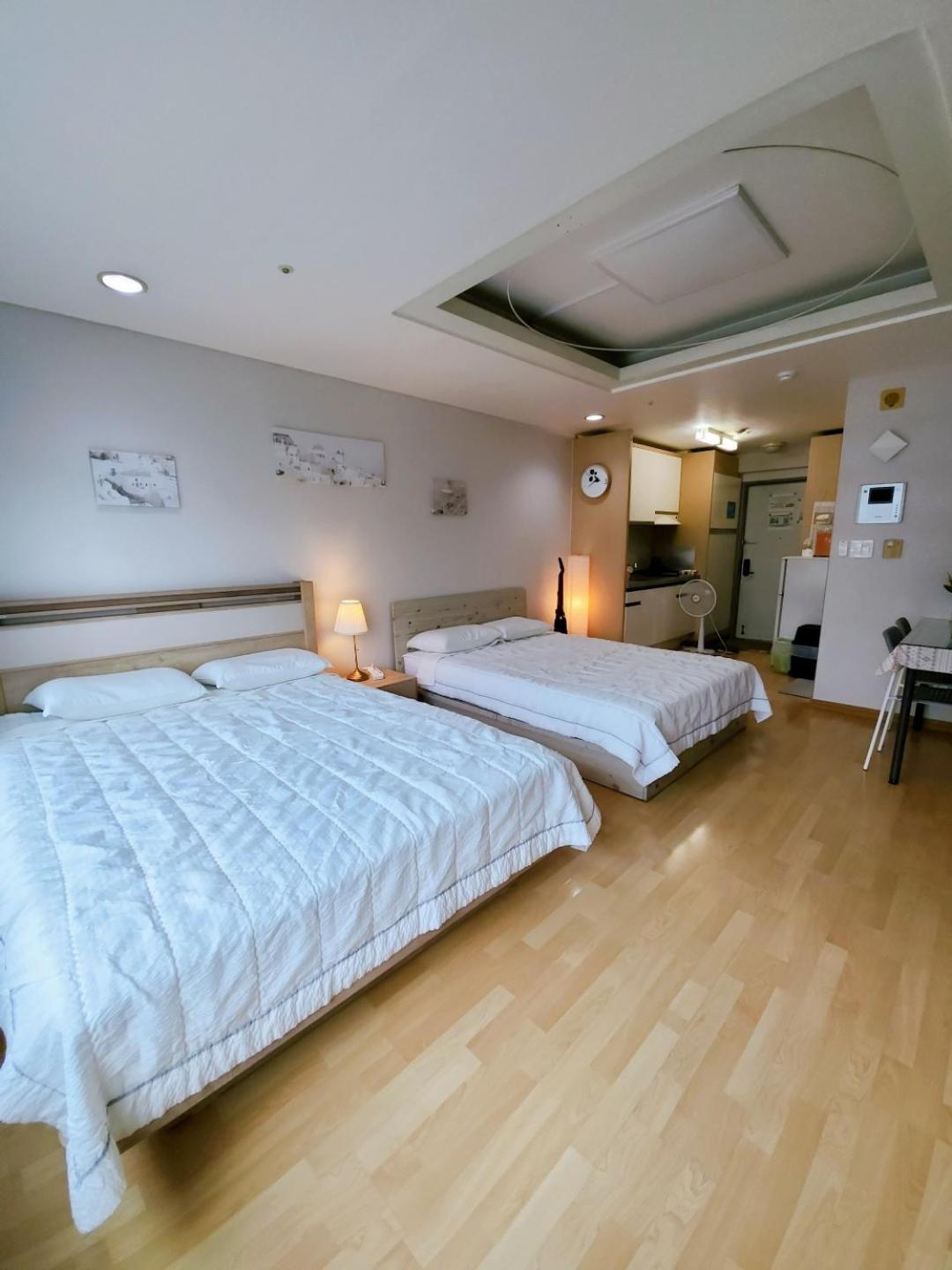Hongdae Residence-2 1Min From Hongik Uni Station Exit #1 Seoul Ngoại thất bức ảnh