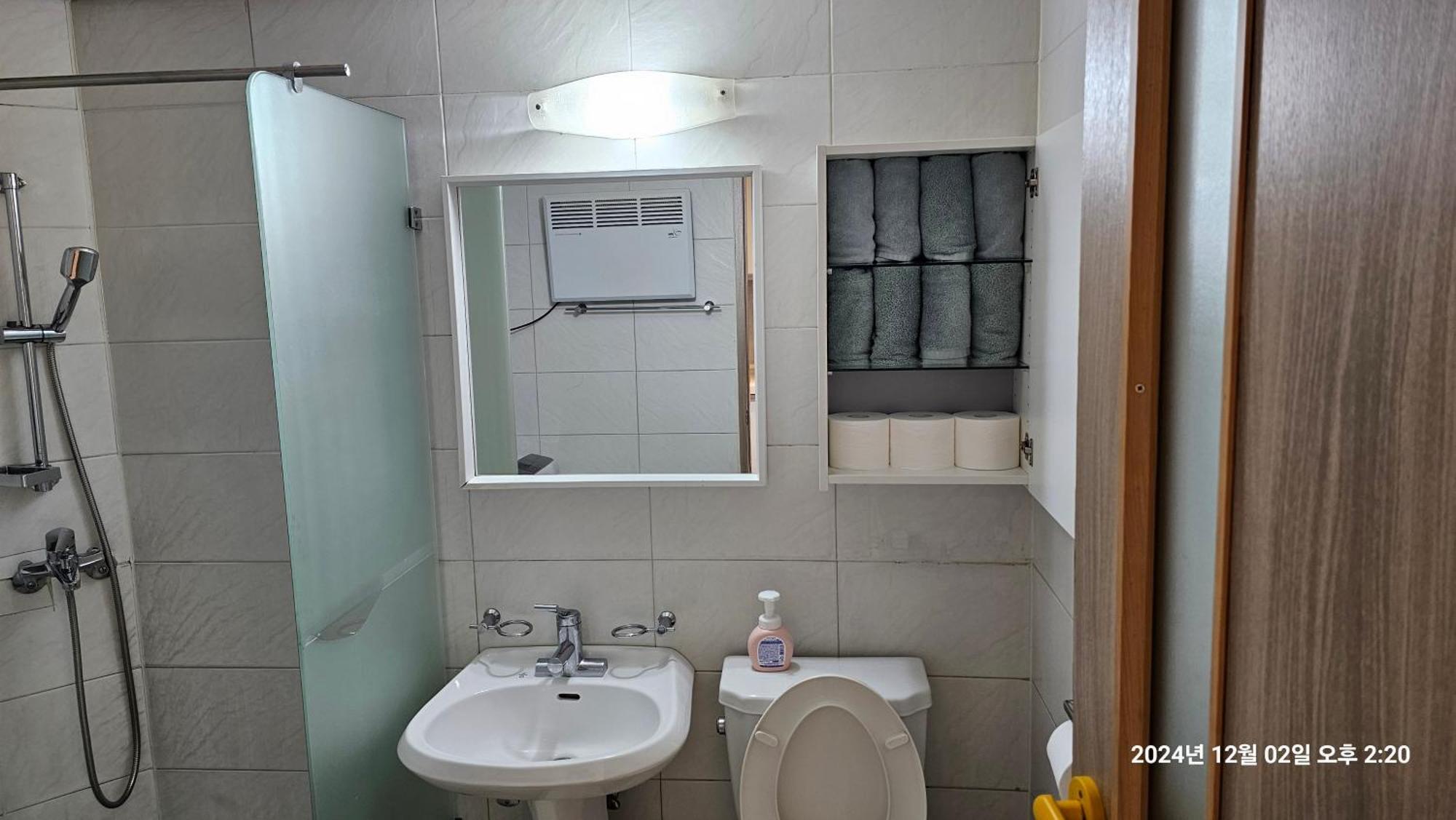 Hongdae Residence-2 1Min From Hongik Uni Station Exit #1 Seoul Ngoại thất bức ảnh